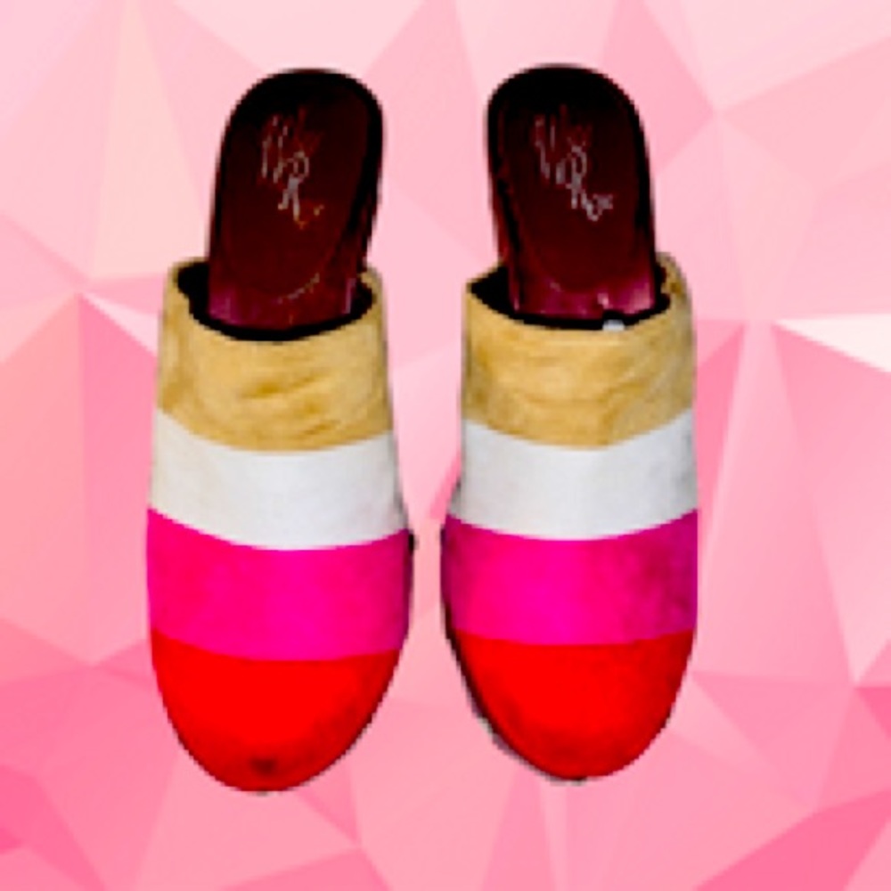Wild Rose Clogs Size 8 Mules